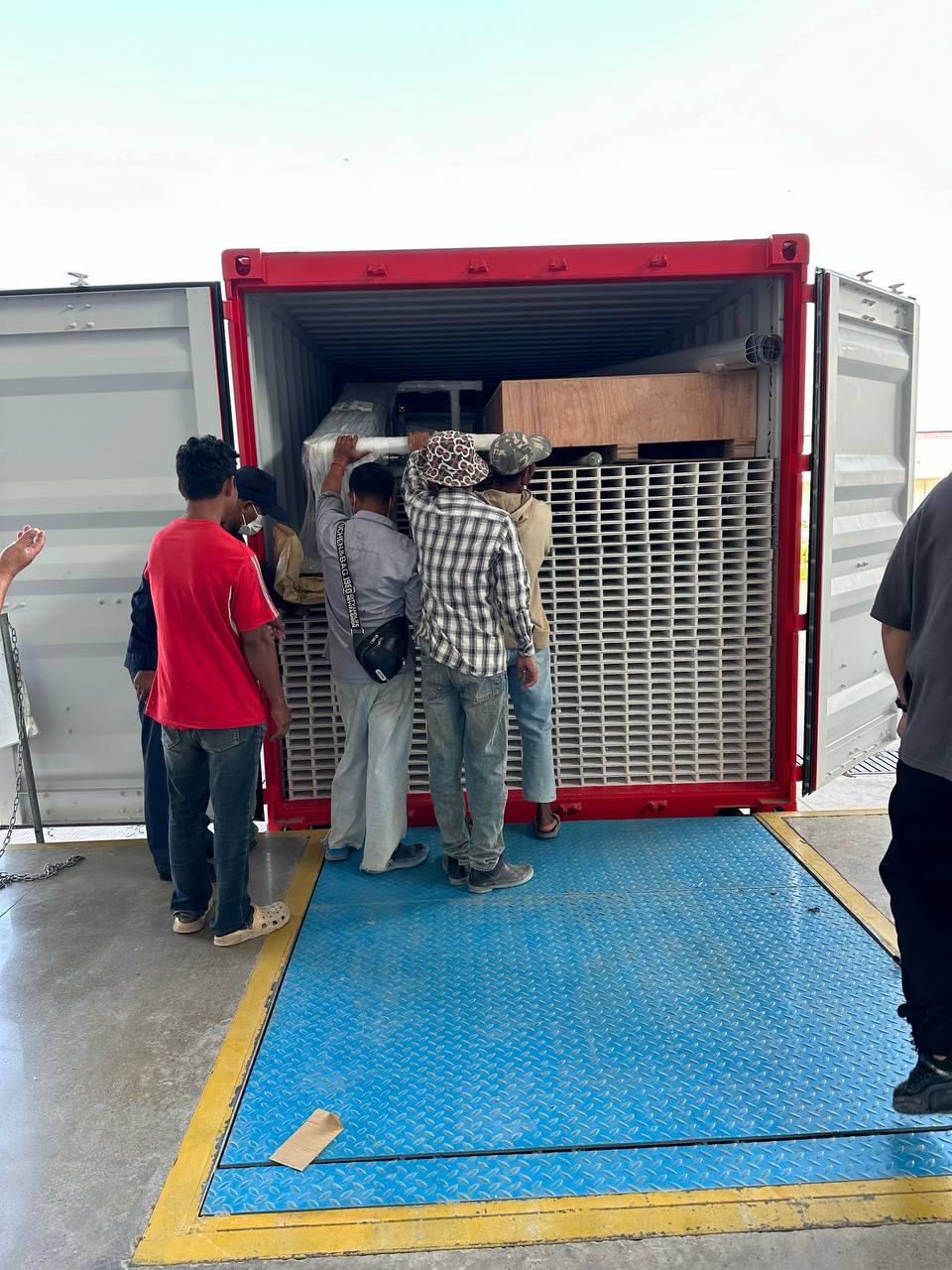 Loading & Unloading
